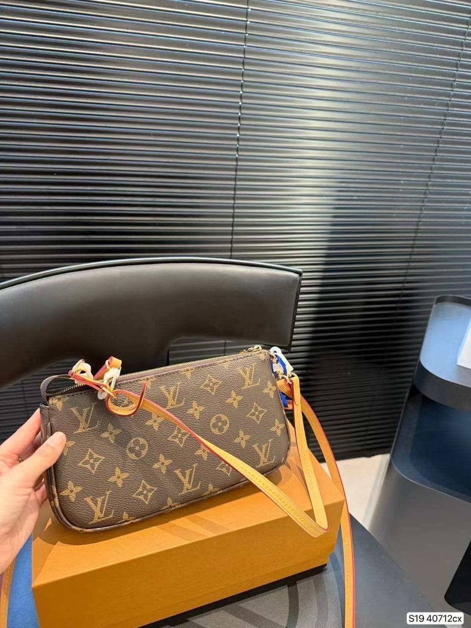 сумка женская louis vuitton,сумка louis vuitton,louis vuitton сумка на плечо,louis vuitton сумка на плечо слинг,сумка клатч louis vuitton
