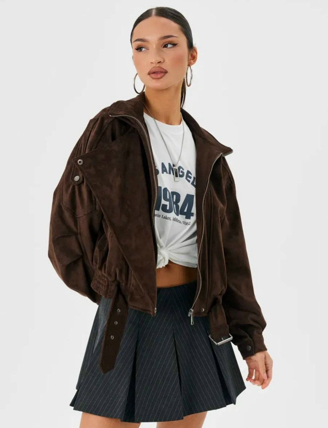 женская куртка бомбер из эко замши коричневого цвета,бомбер куртка замшевая оверсайз премиум x'zotic,замшевая куртка,замшевая куртка бомбер осенняя оверсайз bliss luxury,бомбер куртка