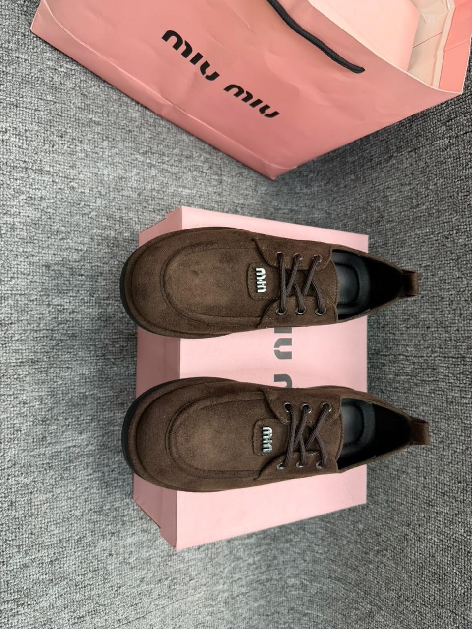 , женская,женские лоферы,замшевые лоферы miu miu на высокий подошве и фирменной фурнитурой,мокасины