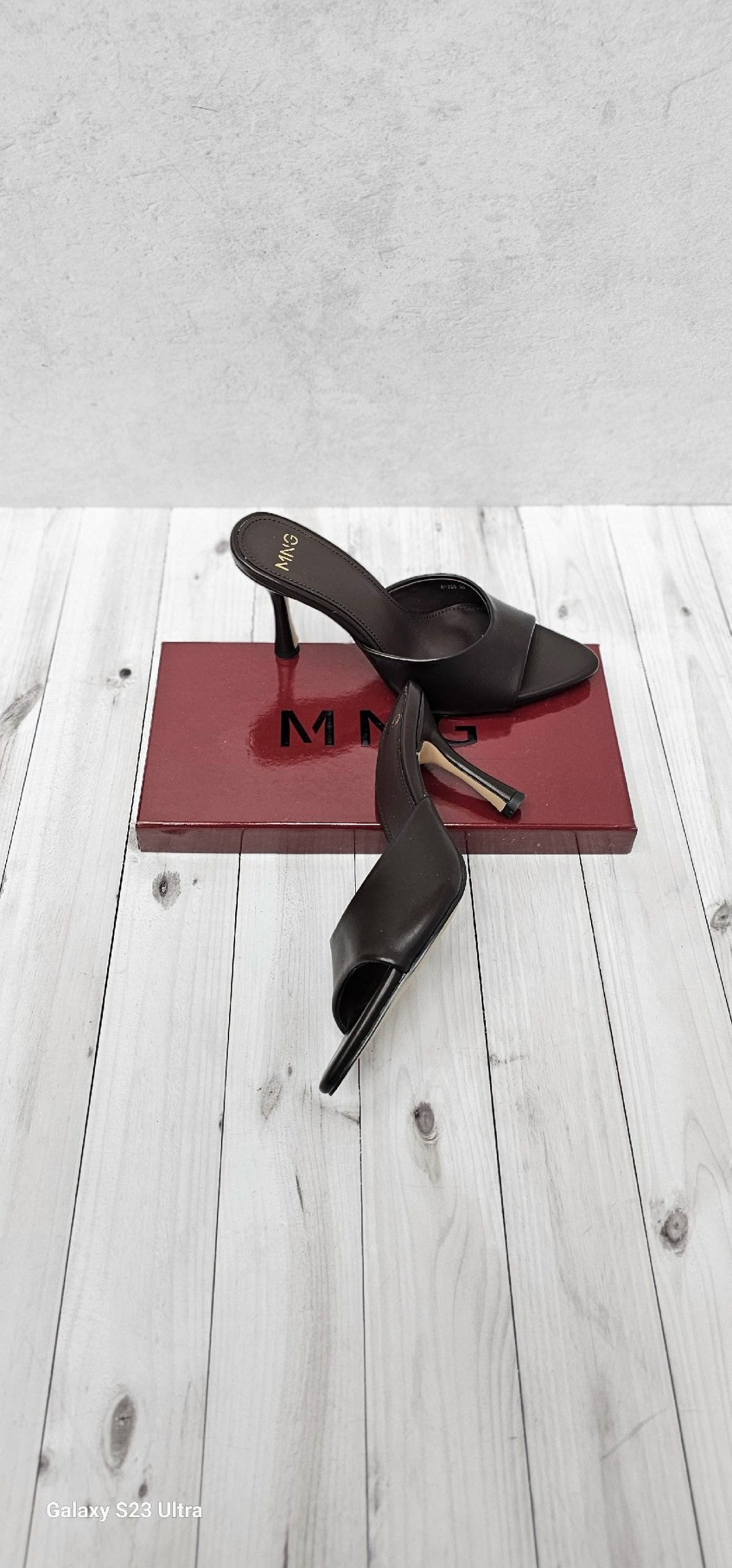 ,модные босоножки,каблуки туфли,шлепанцы на каблуке,женские босоножки