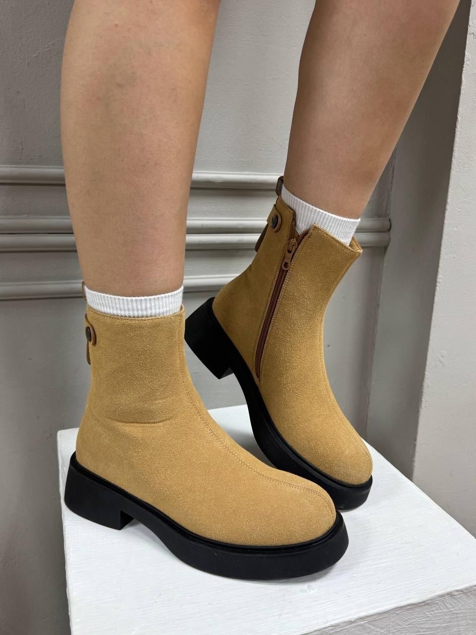 ,ботинки женские,замшевые ботинки, женская,ботинки модные