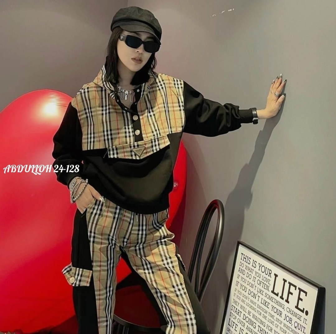 костюм спортивный burberry,модные костюмы,стильные костюмы,костюм спортивный женский,повседневный костюм