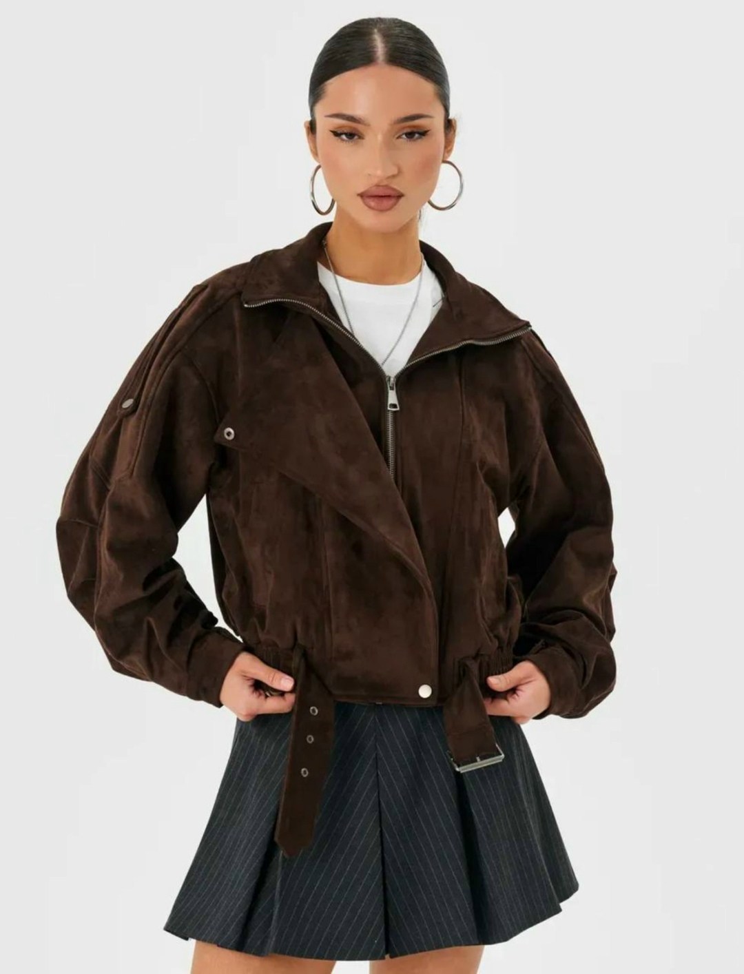 женская куртка бомбер из эко замши коричневого цвета,бомбер куртка замшевая оверсайз премиум x'zotic,замшевая куртка,замшевая куртка бомбер осенняя оверсайз bliss luxury,бомбер куртка