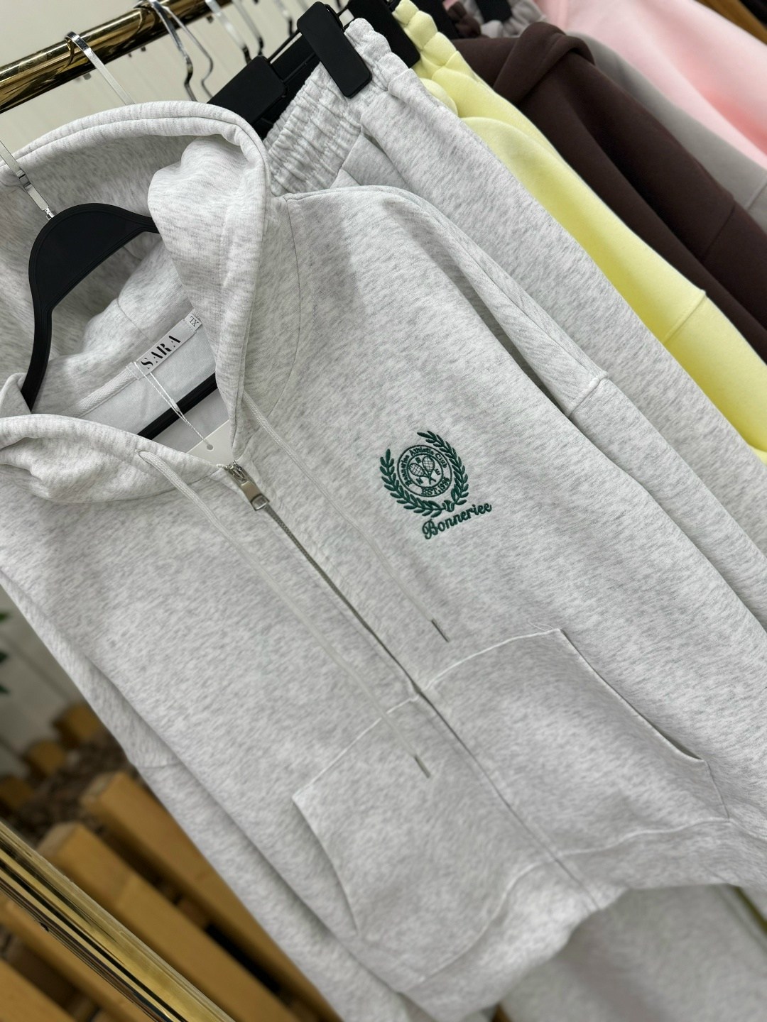 cпортивный костюм женский на флисе,костюм женский на флисе,женские костюмы спортивные,спортивные костюмы,костюм на флисе