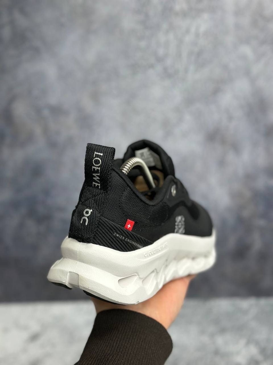 кроссовки cloudtilt 2.0 из коллаборации с loewe on running черный,кроссовки on loewe x cloudtilt 2 черный,кроссовки,on running x loewe cloudtilt 2 "black" sneakers,кроссовки on loewe x wmns cloudtilt