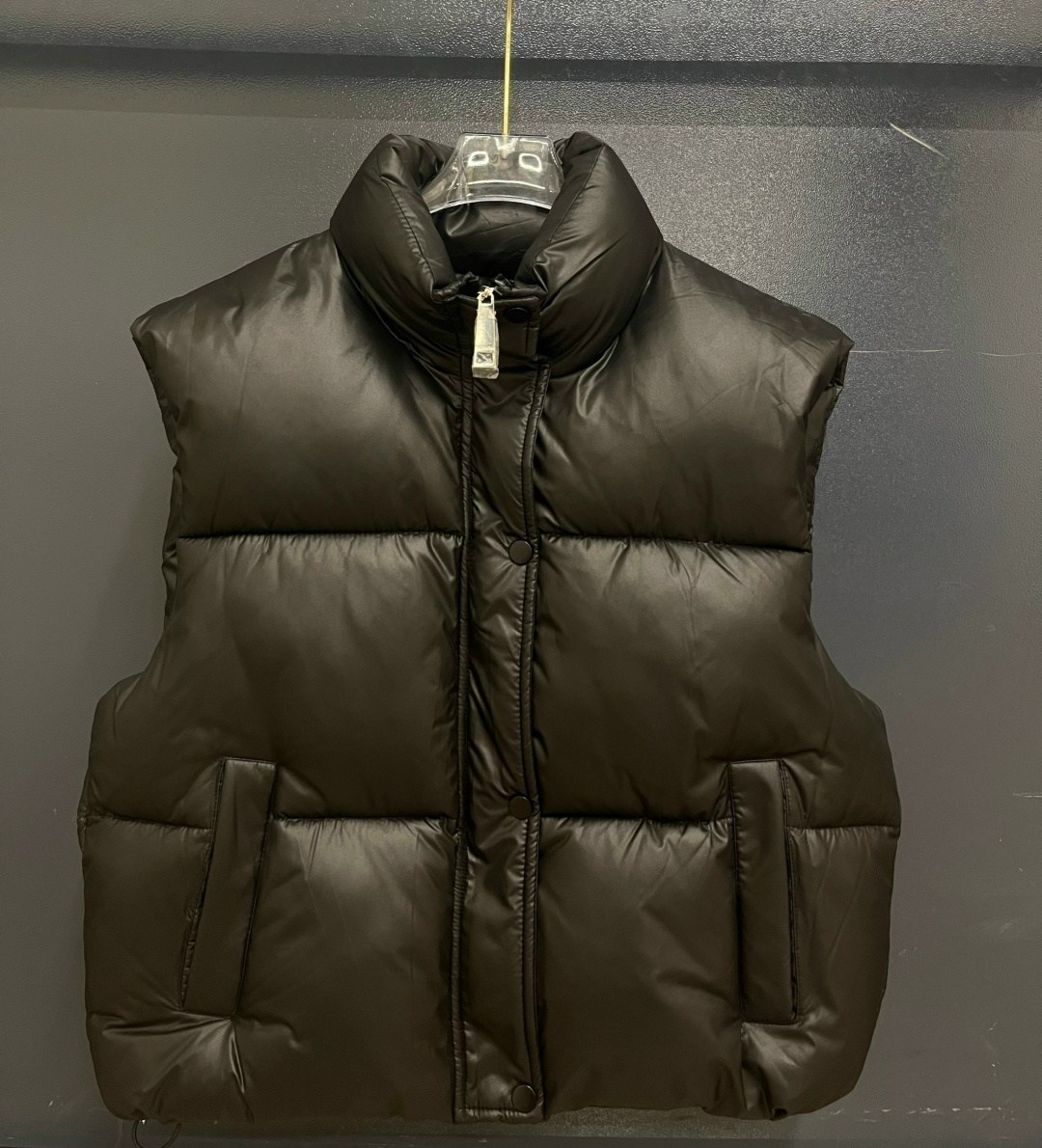 теплый жилет,пуховой жилет,жилетка женская,женский жилет,жилет