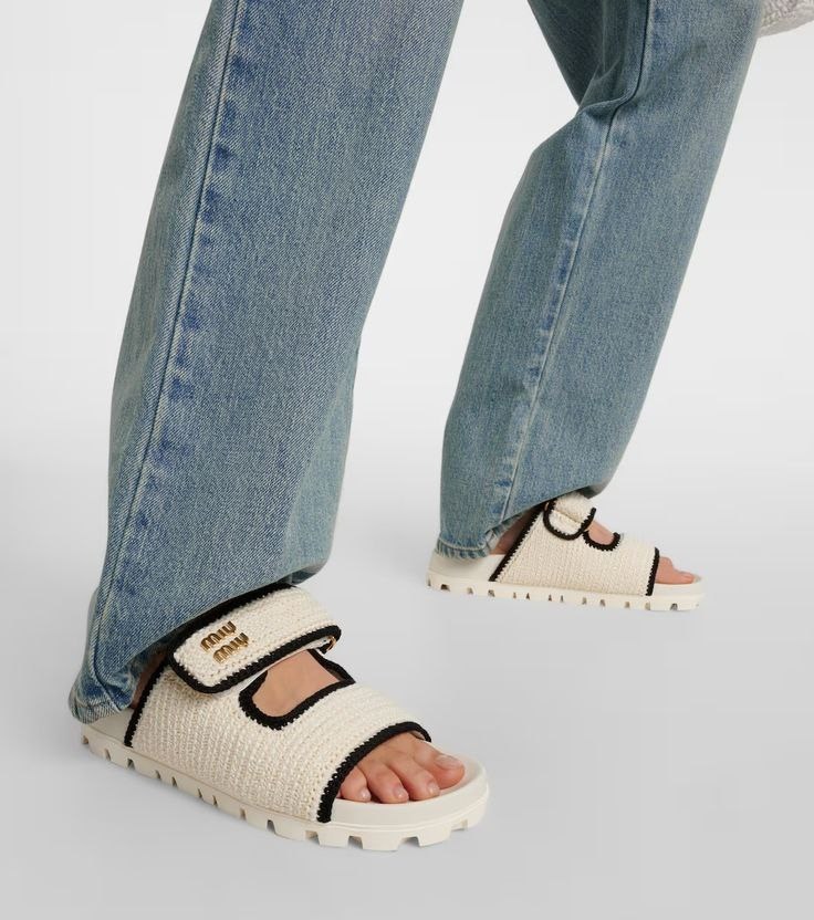 сандалии женские,шлепанцы женские,тапочки модные,модные сандалии,сандалии