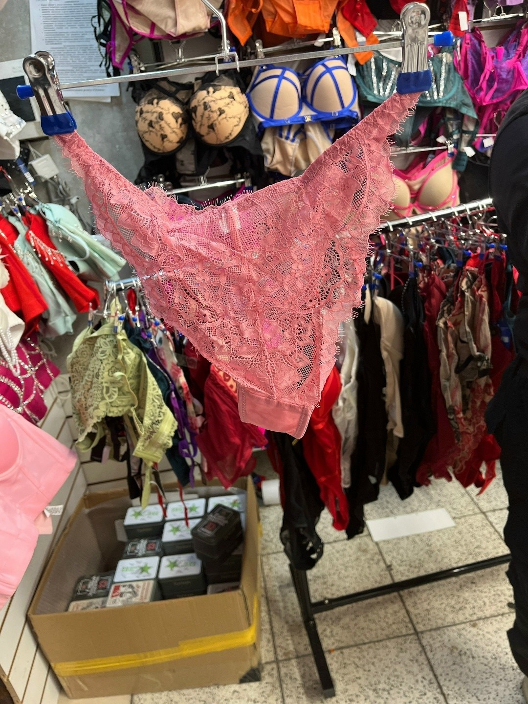 бюстгальтер,бюстгальтер комплект,женские бюстгальтеры,бюстгальтер с кружевом,бюстгальтер розовый