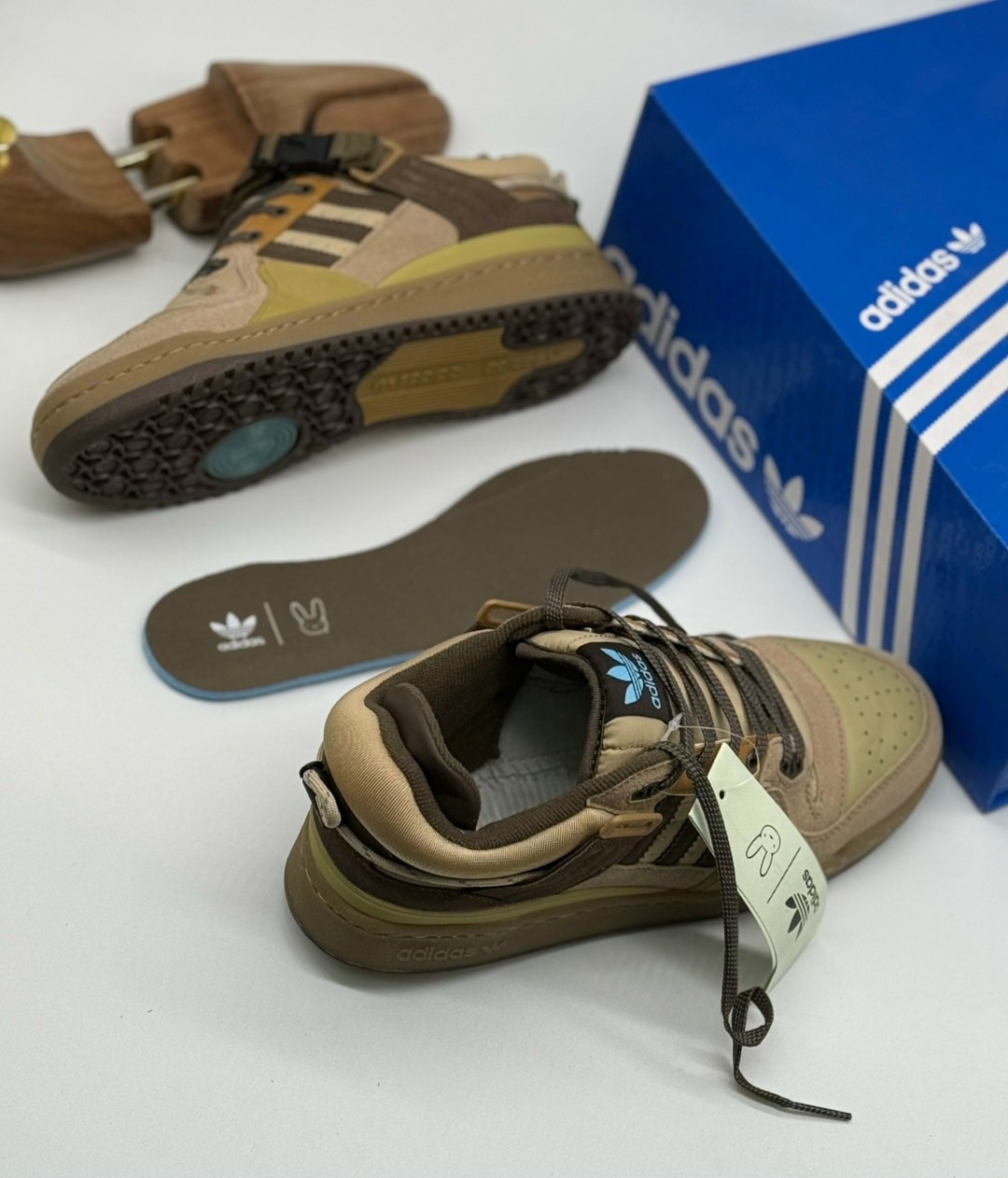 кроссовки bad bunny x adidas forum buckle low,кроссовки adidas,кроссовки мужские adidas,кроссовки адидас,кроссовки адидас forum low bad bunny