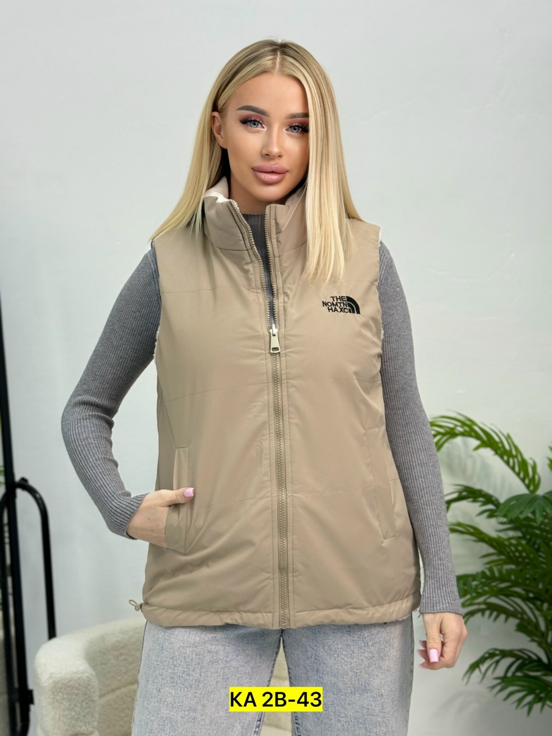 жилетка женская,жилетка двухсторонняя,жилет женский,жилет утепленный женский,жилетка на синтепоне