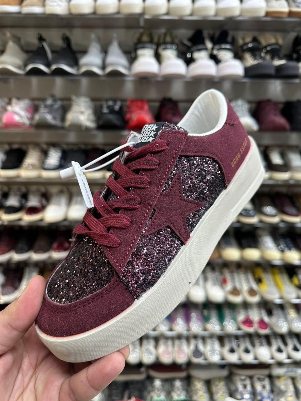 кроссовки golden goose с пайетками на платформе,golden goose кеды hi star с блестками белый,кроссовки golden goose,кеды golden goose,кеды super-star с блестками golden goose черный