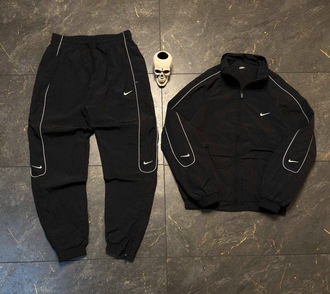 спортивный костюм nike,спортивный костюм мужской nike,спортивный костюм для мужчин,спортивный костюм мужской,мужской костюм