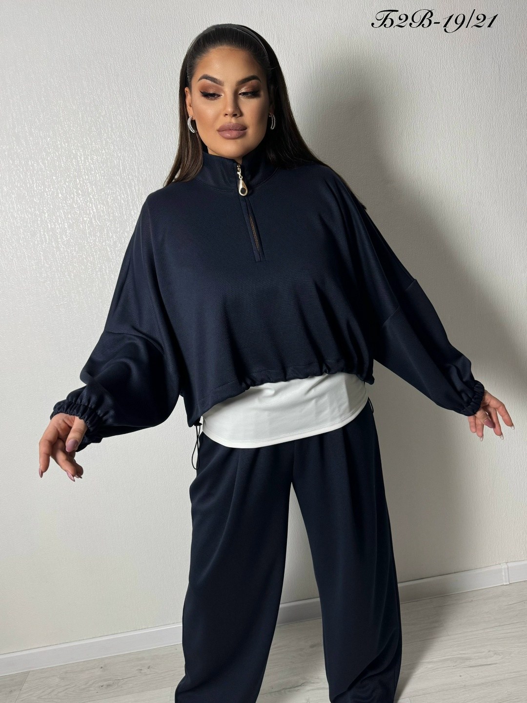 женские костюмы спортивные,женские костюмы,костюм,свитшот и брюки,брюки свободные