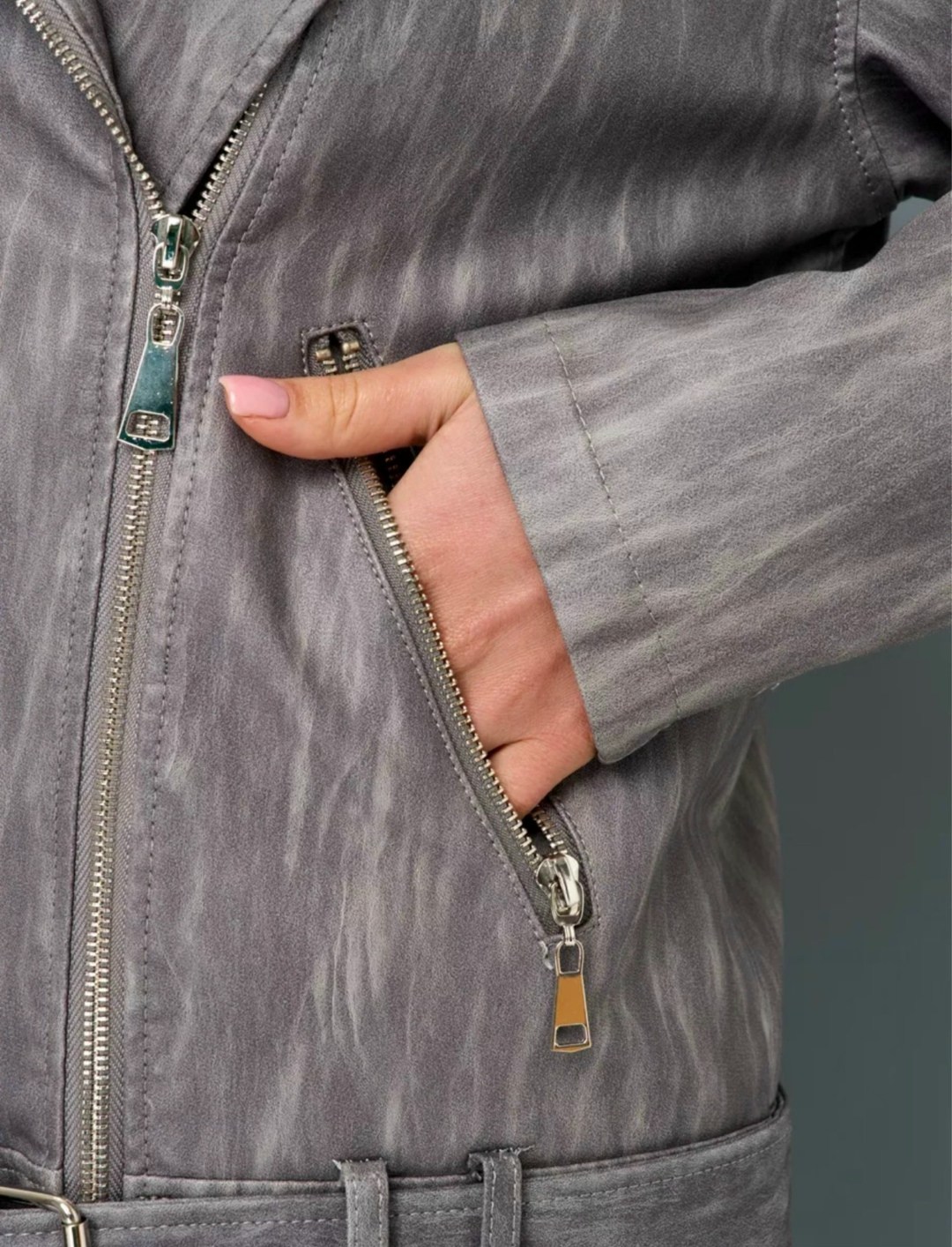 куртка косуха,кожаная куртка,женская серая кожаная оверсайз куртка косуха,куртка косуха женская,косуха женская