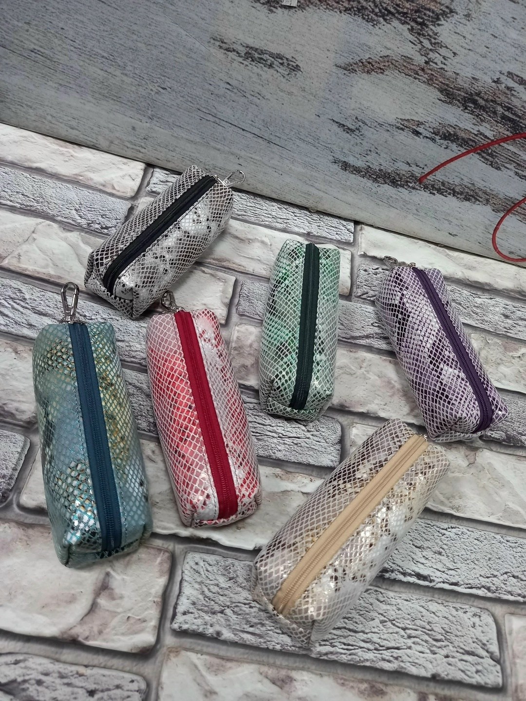 ключница кожаная,ключница на молнии,ключница,ключница из кожи,ключница под змеиную кожу