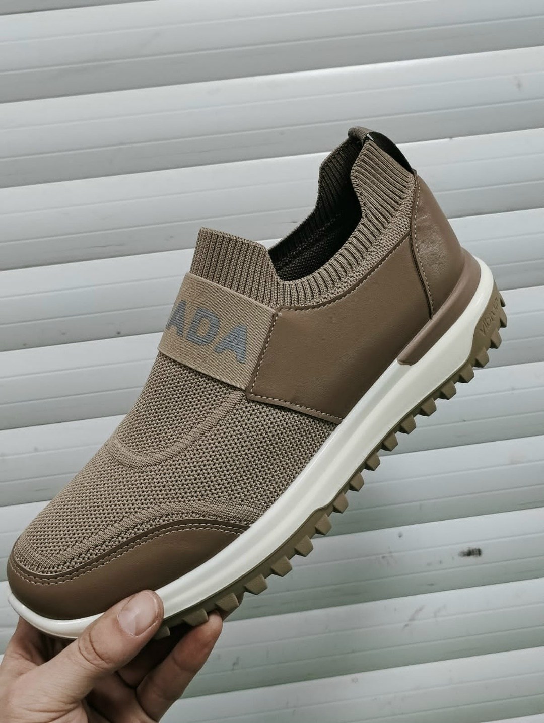 ,мужская  кроссовки,кроссовки женскиe,спортивная ,повседневные кроссовки