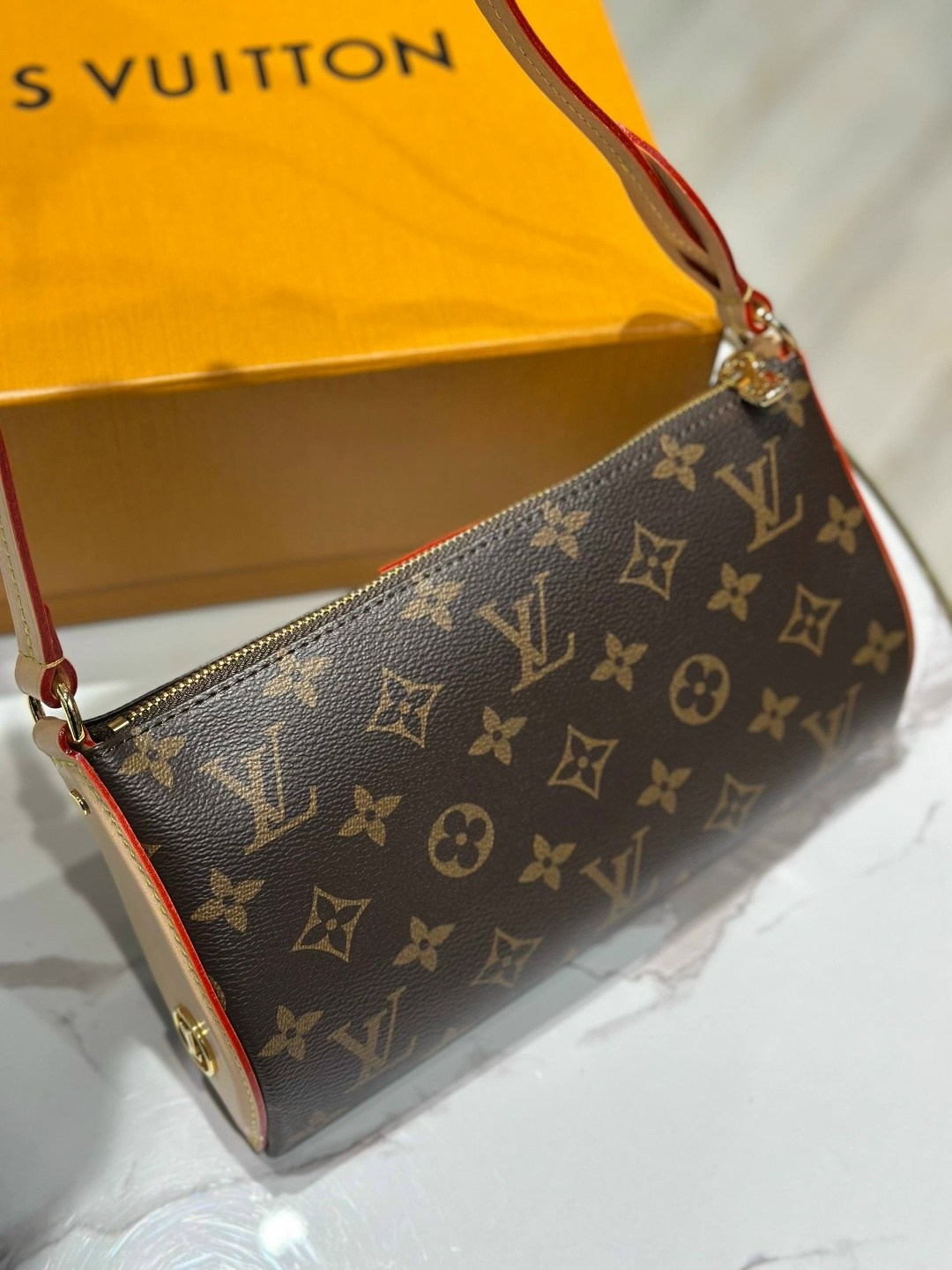 louis vuitton сумка на плечо кросс-боди,сумка женская louis vuitton,сумкa louis vuitton,сумка луи виттон,louis vuitton pochette