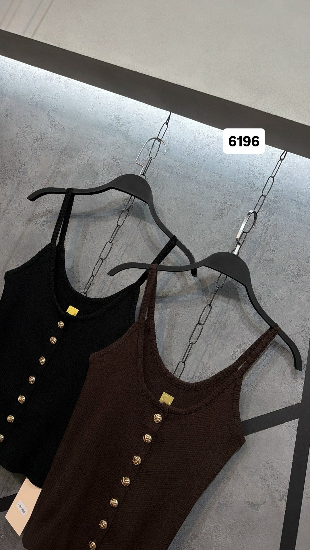 топ с пуговицами,майка на пуговицах женская,вязаные топы,вязаная майка,топы и майки