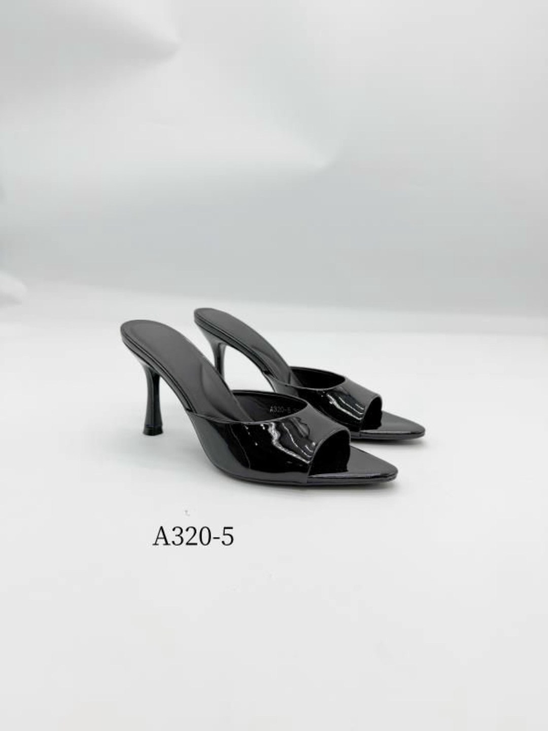 ,босоножки с ремешками,шлепанцы женские,каблуки босоножки,женские босоножки