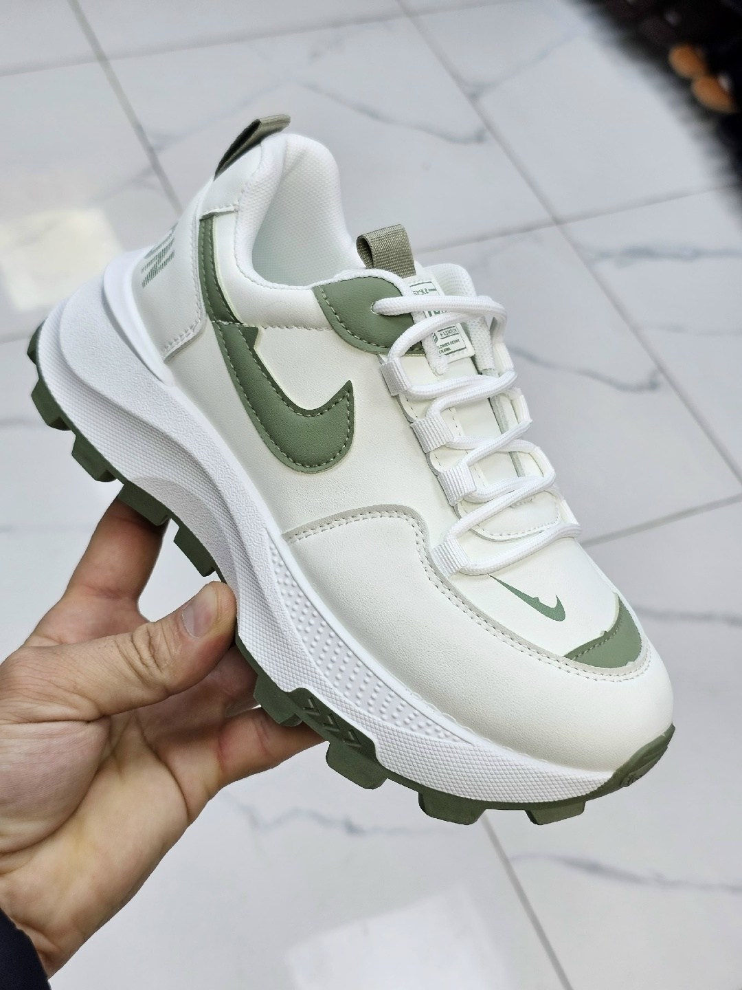 кроссовки женскиe,кроссовки,кроссовка,кроссовки модные,кроссовки