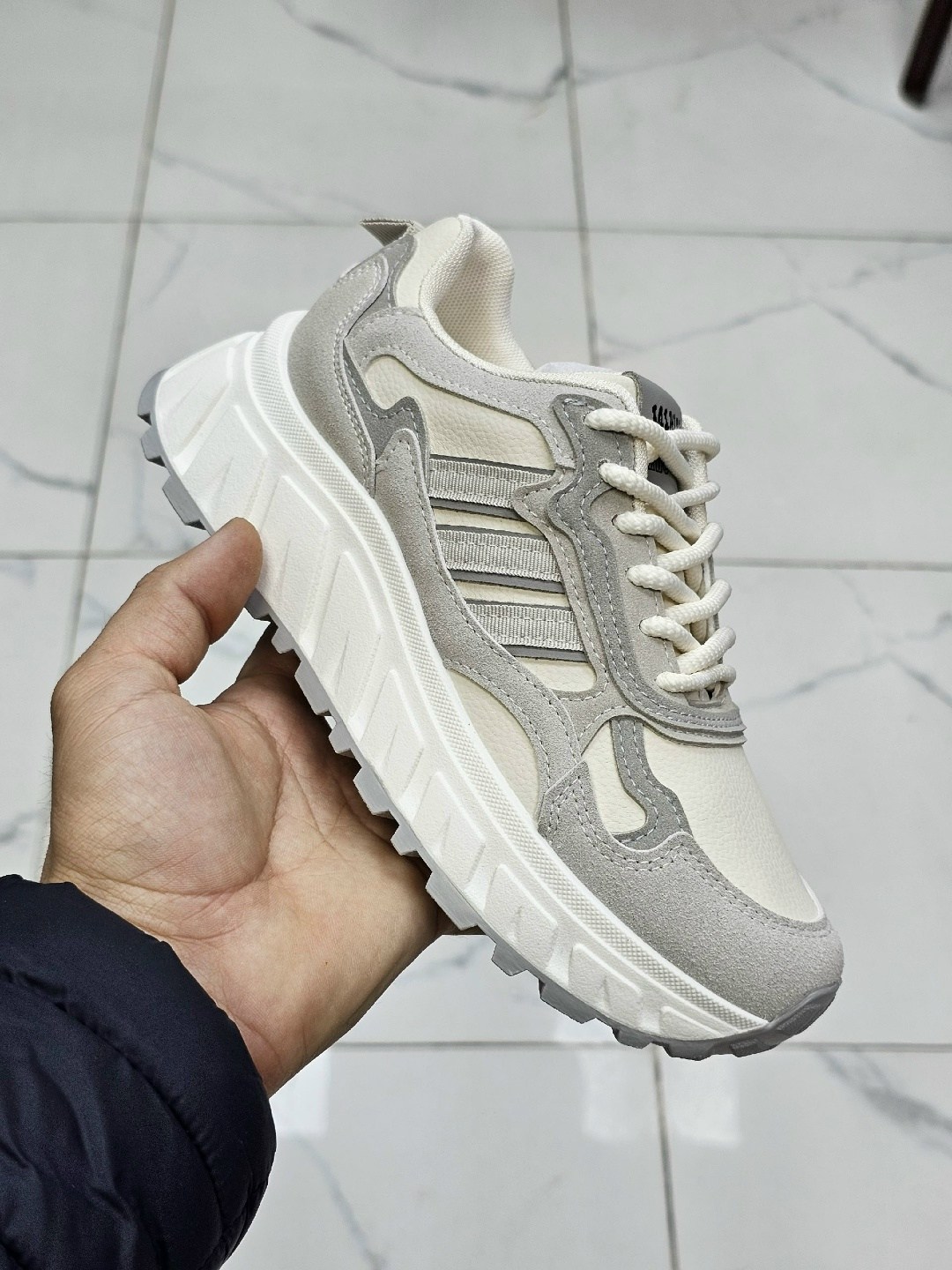 кроссовки женские,кроссовки бежевые,, женская,спортивная