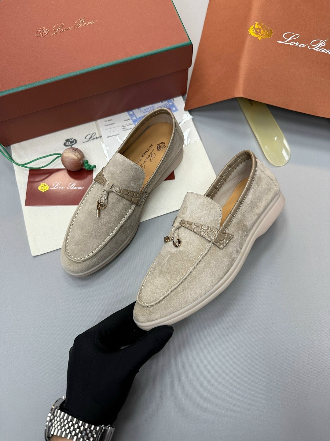 лоферы женские loro piana,,лоферы loro piana,loro piana замшевые лоферы,лоферы замш