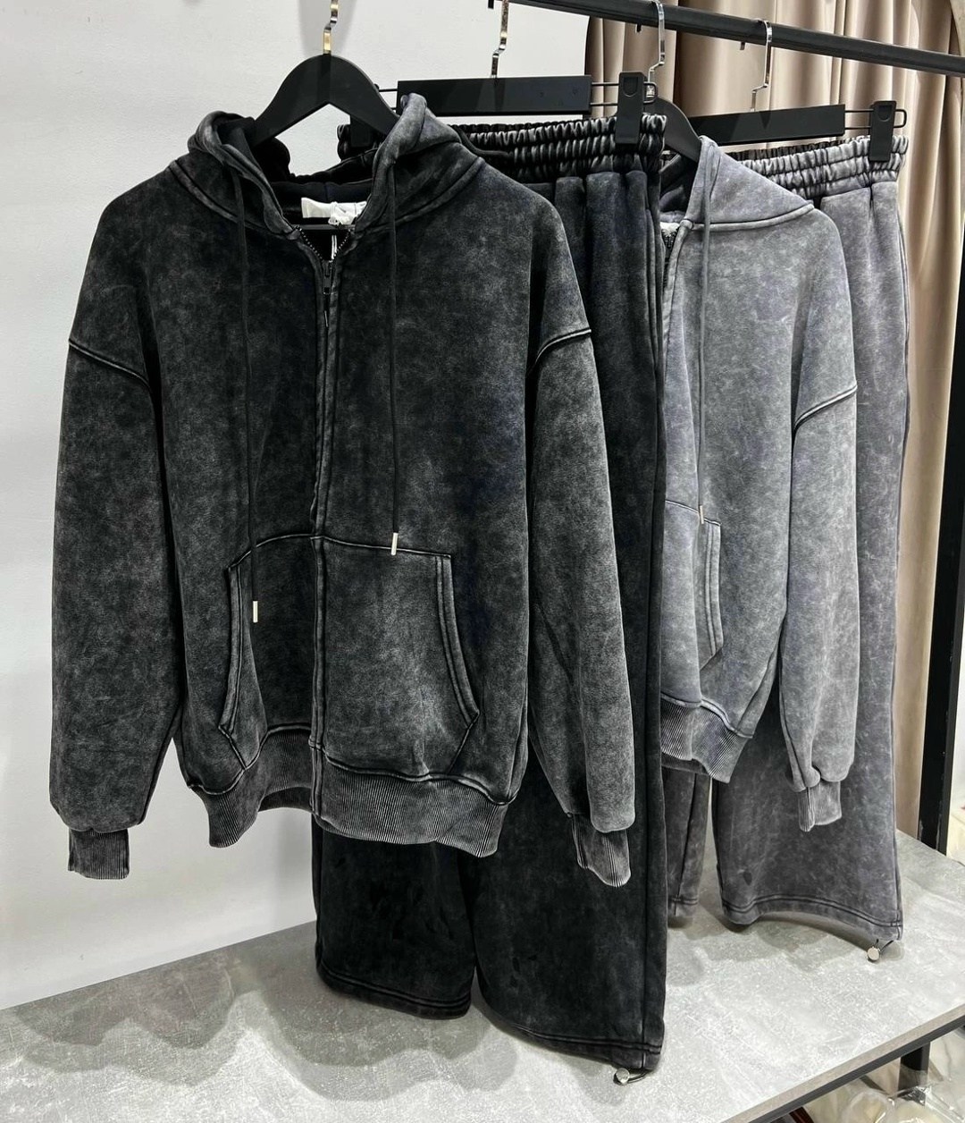 костюм спортивный,костюм спортивный велюровый,женский спортивный костюм из премиальной варенки,спортивный костюм варенка внутри велюр,женский спортивный костюм