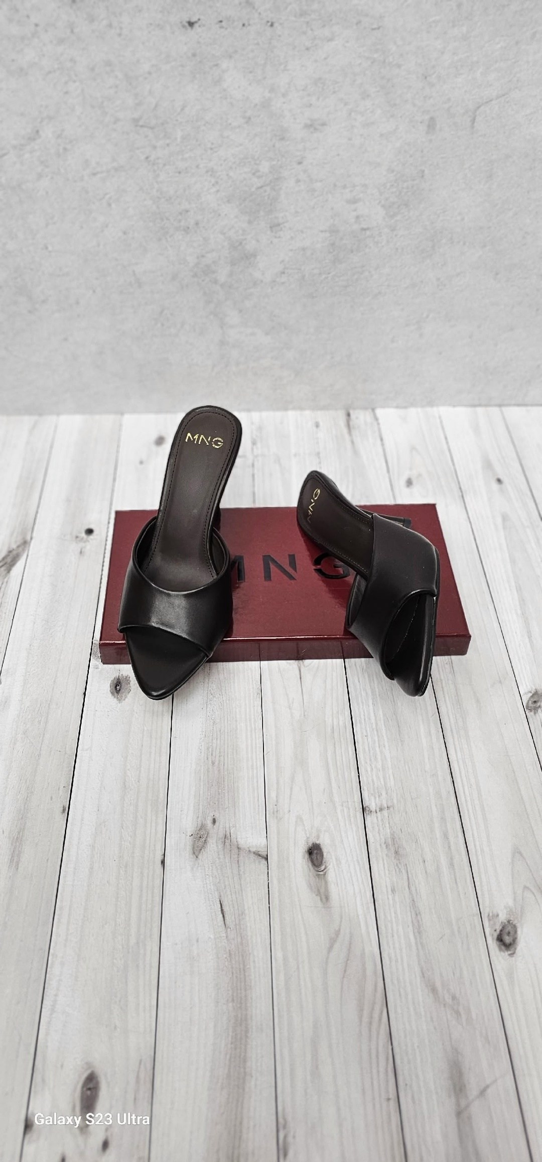 ,модные босоножки,каблуки туфли,шлепанцы на каблуке,женские босоножки