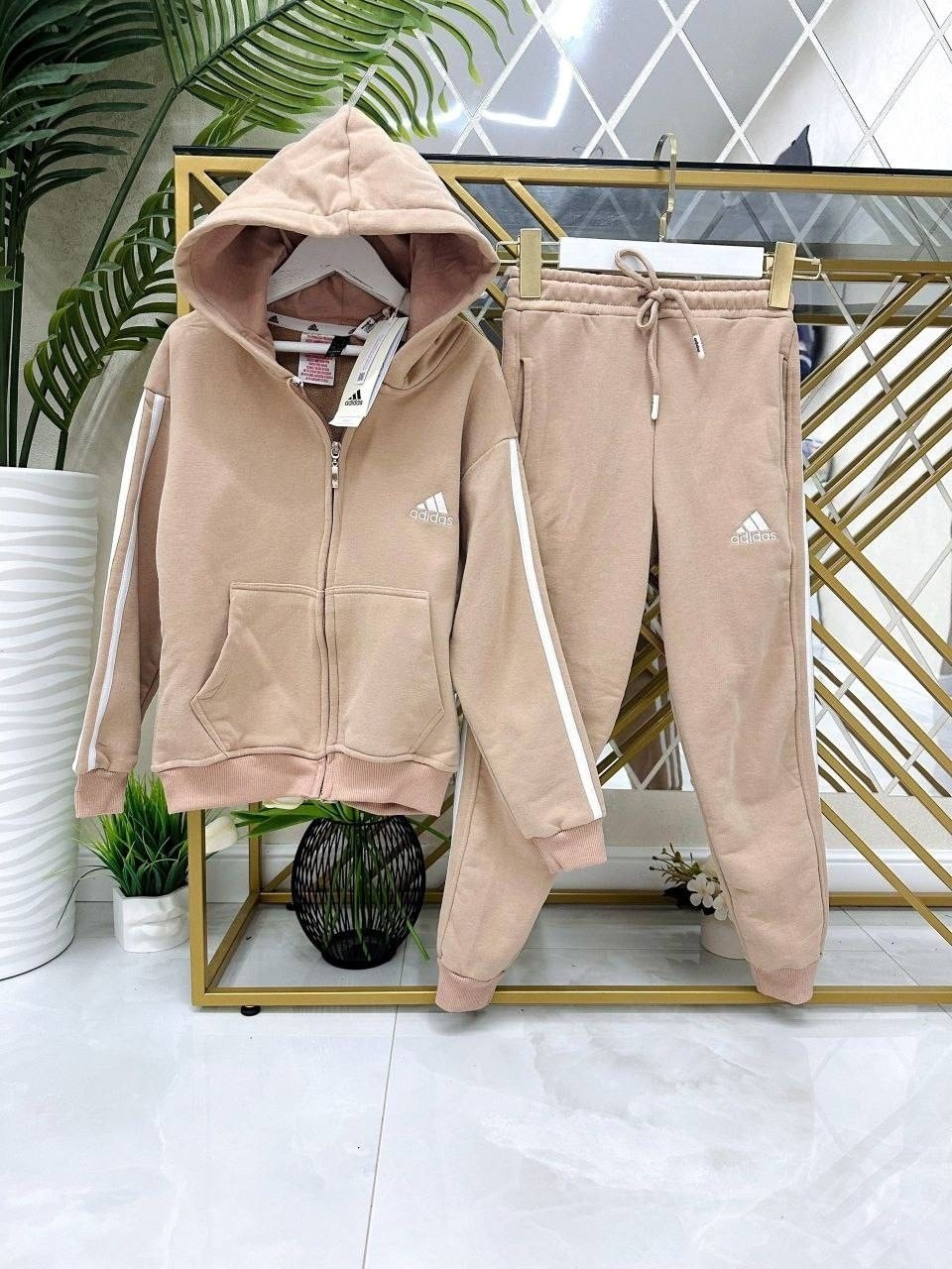 костюм бежевый,спортивный костюм,костюм адидас женский розовый,женский спортивный костюм adidas,спортивный детский костюм на флисе