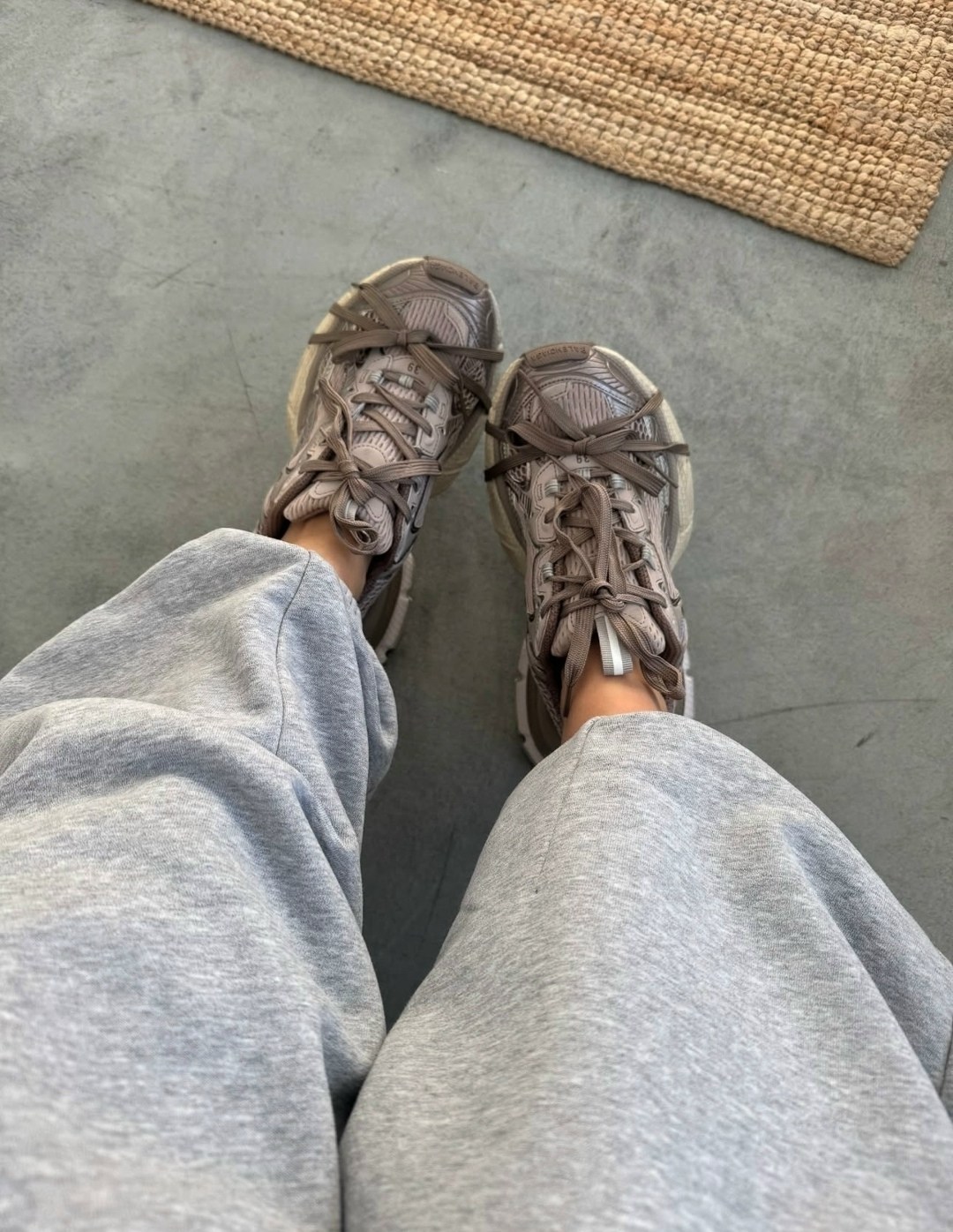 кроссовки balenciaga,женские кроссовки,кроссовки balenciaga 3xl,кроссовки 3xl sneakers grey brown mesh balenciaga,кроссовки