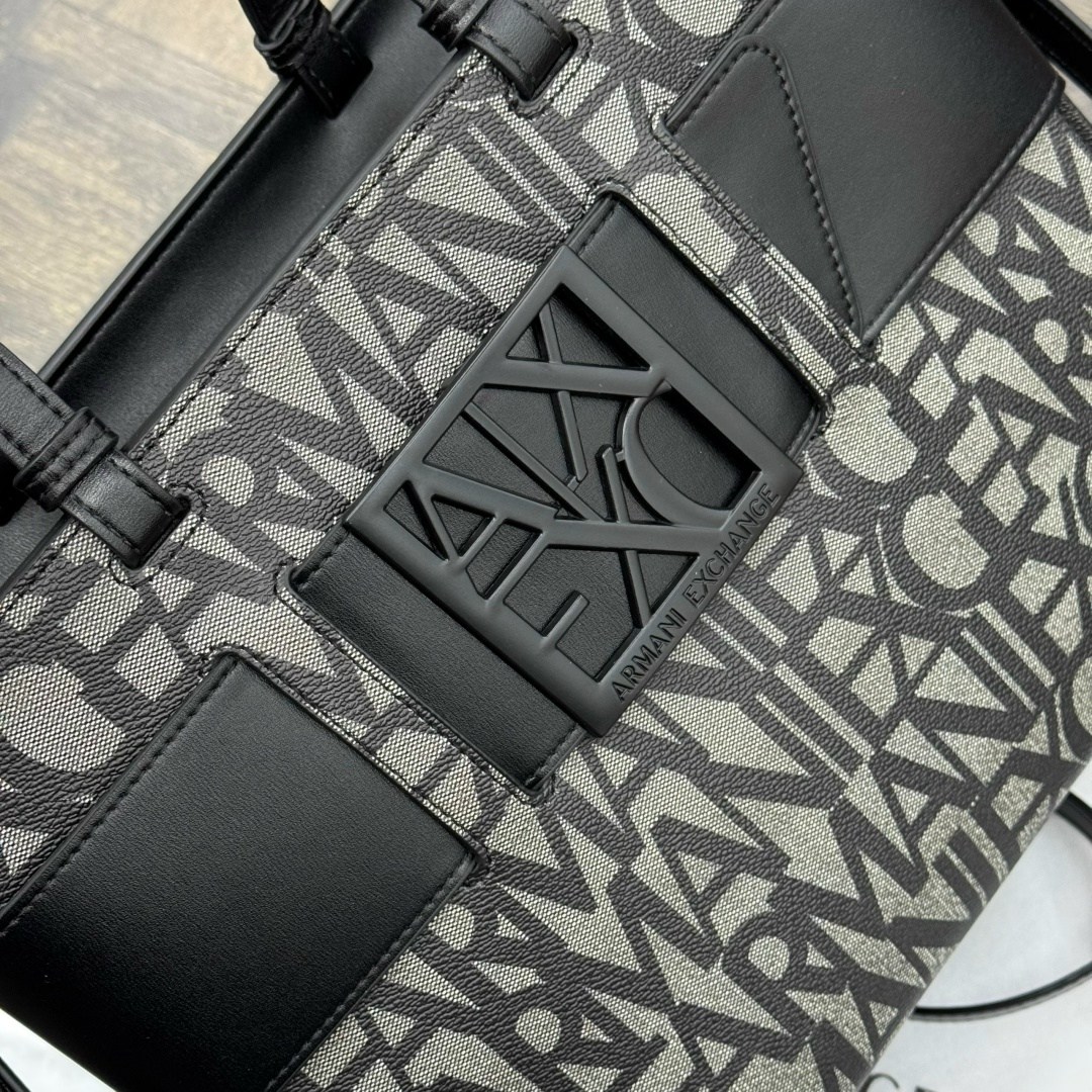 сумка armani exchange,сумка,сумка armani exchange женская,сумка armani exchange шоппер с логотипом черный,сумка armani exchange с логотипом черный серый