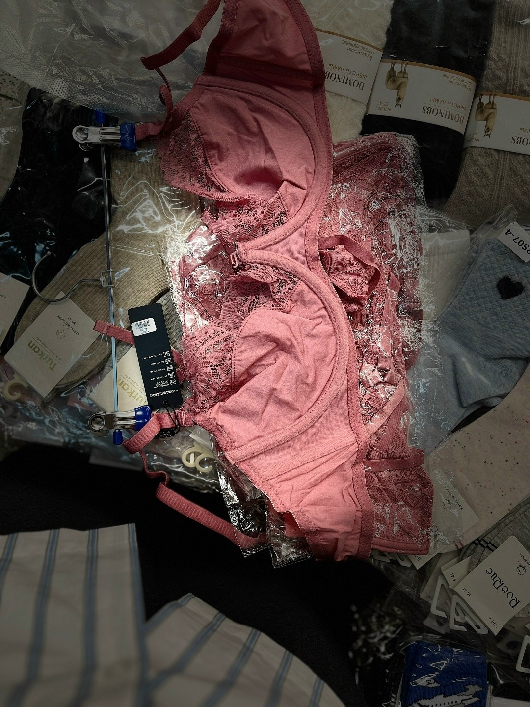 бюстгальтер,бюстгальтер комплект,женские бюстгальтеры,бюстгальтер с кружевом,бюстгальтер розовый