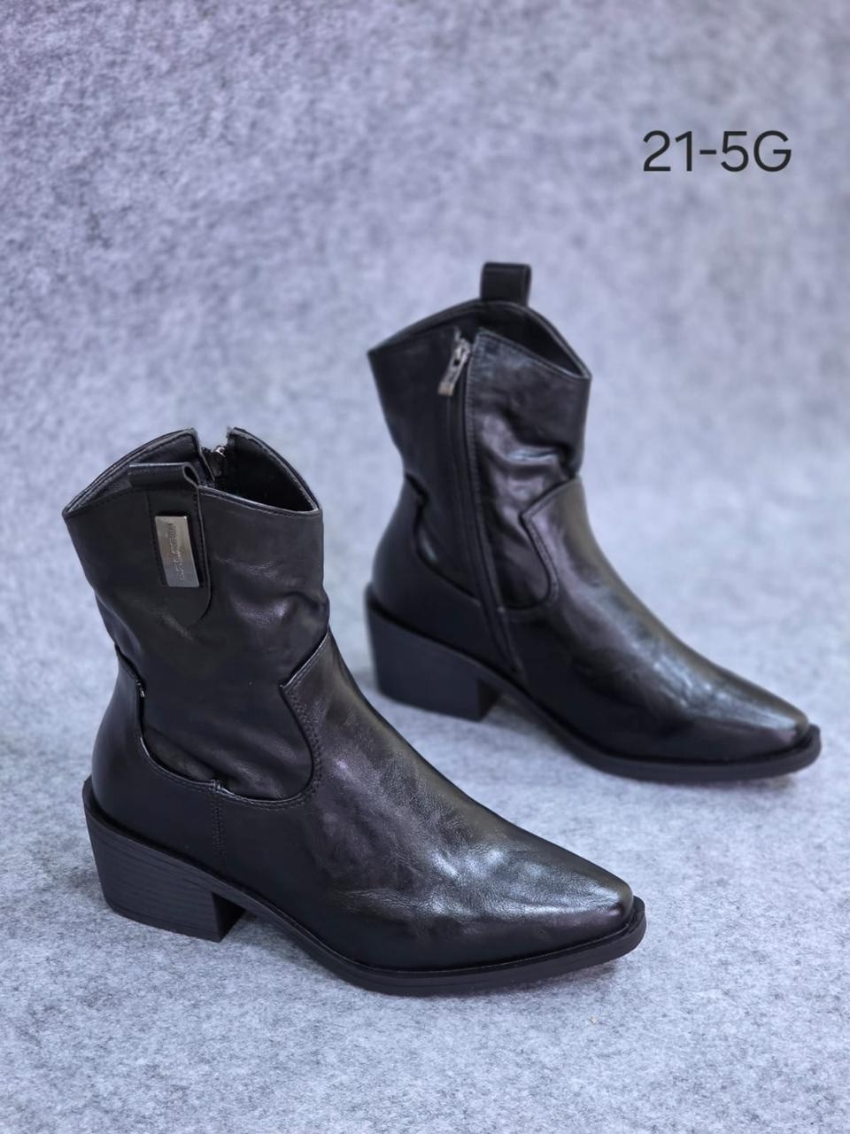 ботинки казаки женские белые,полусапоги женские,ботильоны женские,полусапоги,модные ботильоны