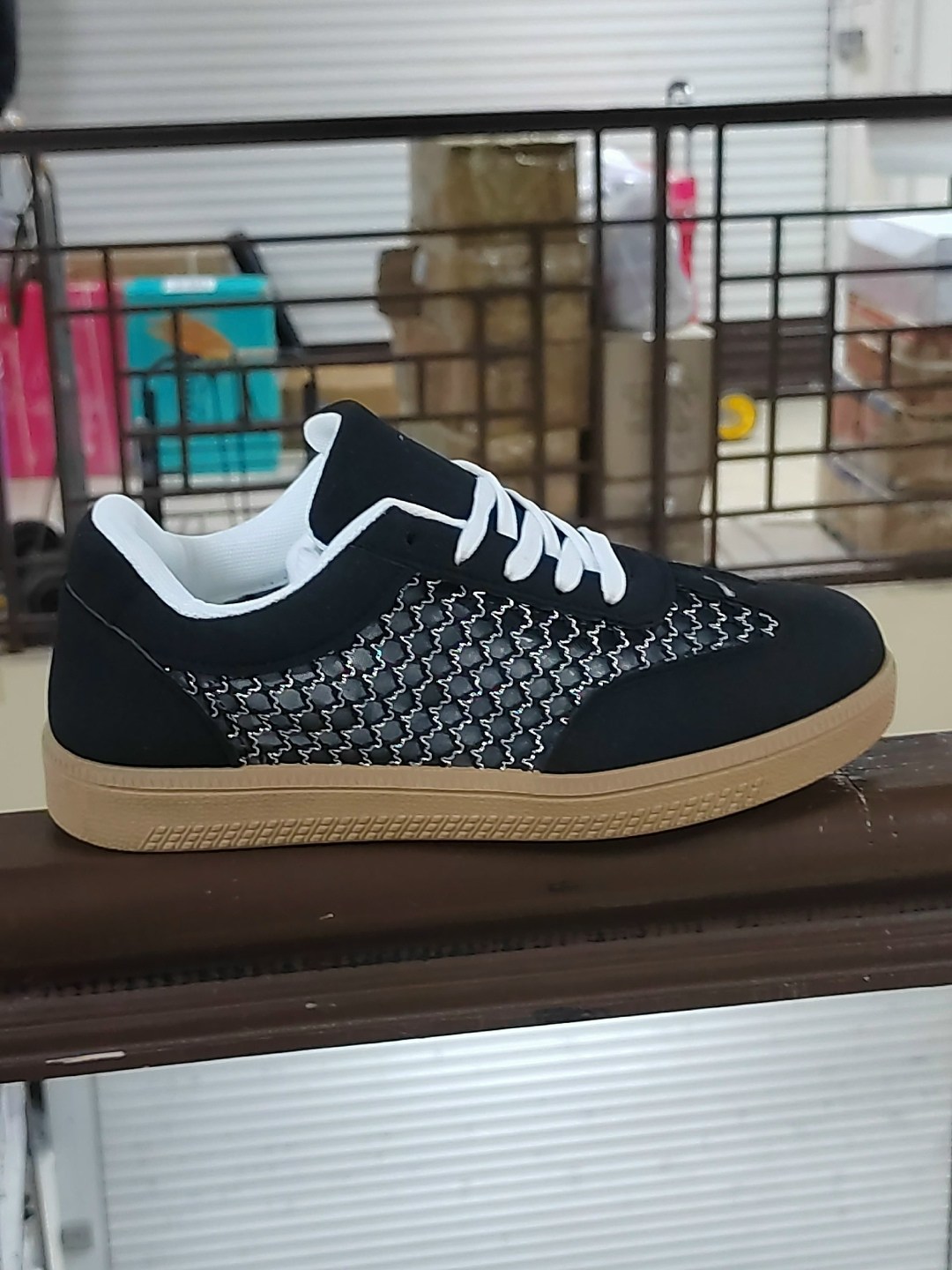 ,кроссовки женскиe,кроссовки бордовые,спортивная ,повседневные кроссовки