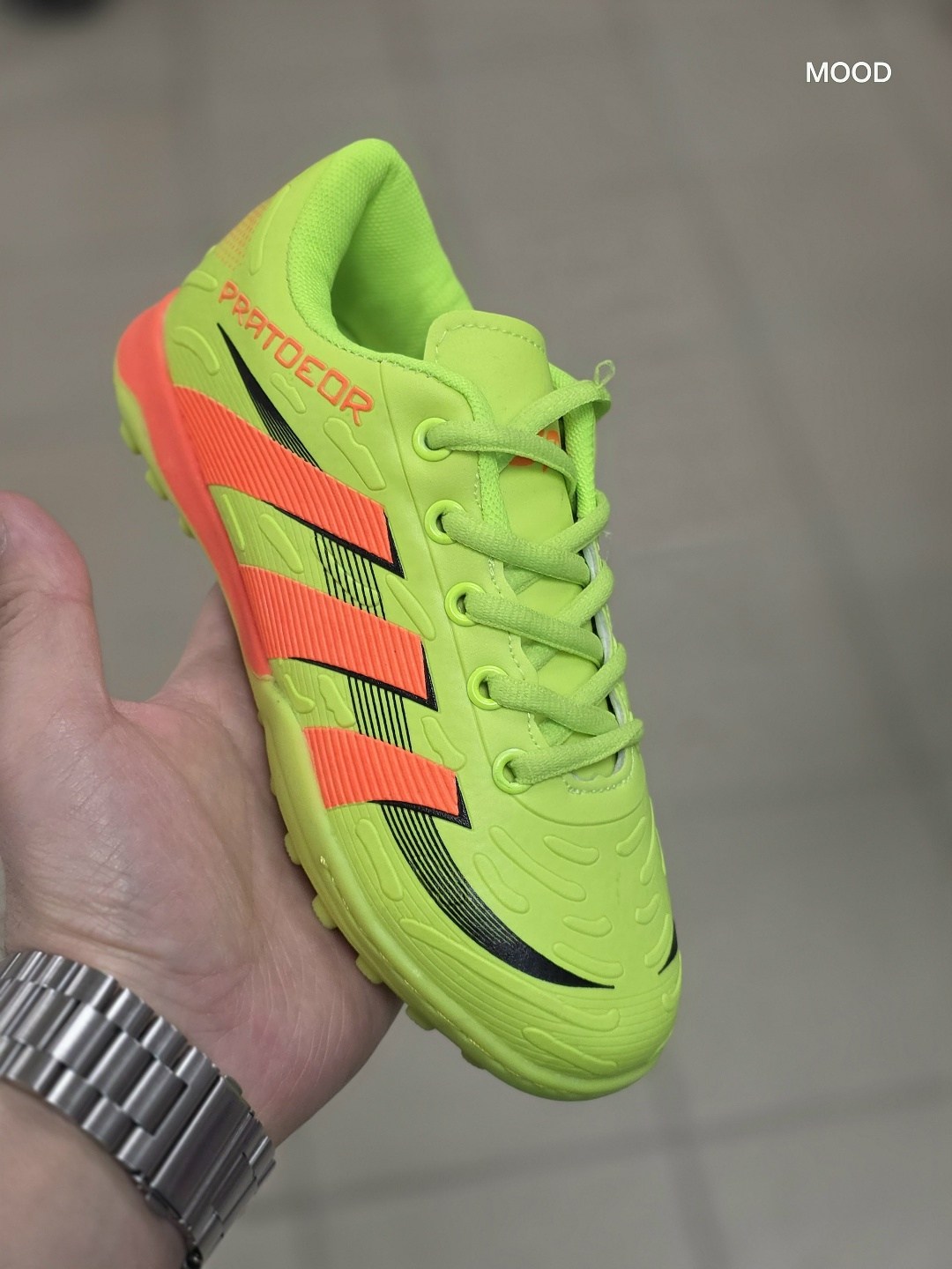 сороконожка для футбола,футбольная бутса,футбольная ,кроссовки футбольные, спортивная