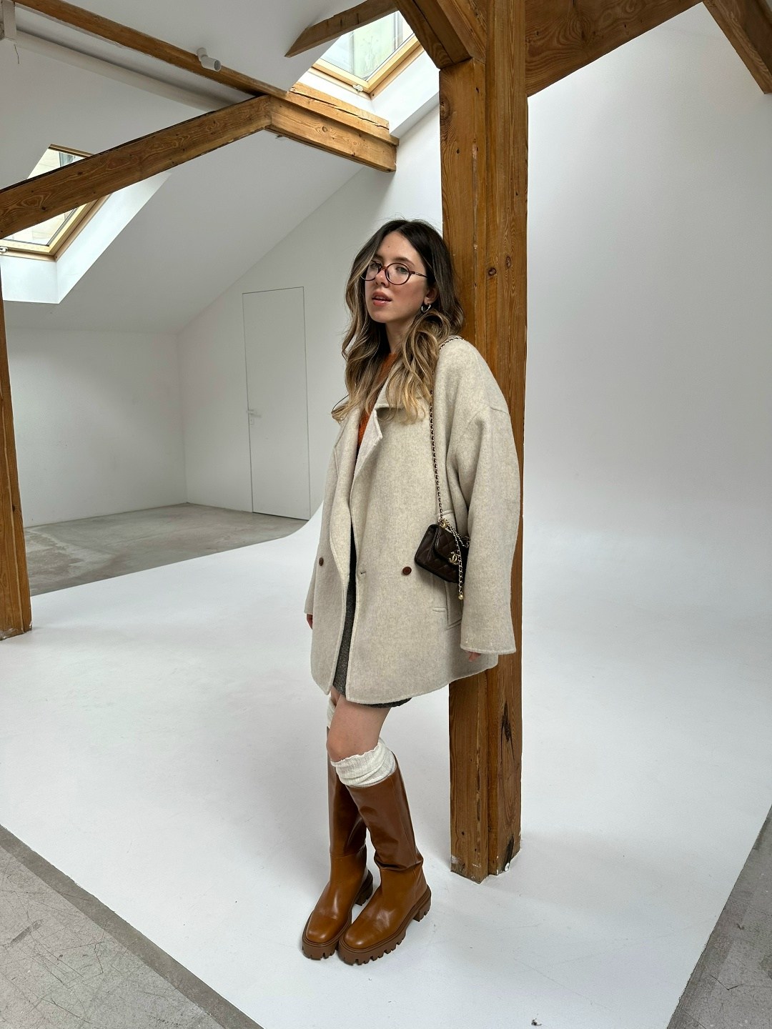 пальто модное,шерстяное пальто,пальто женские,пальто с поясом,пальто с воротником