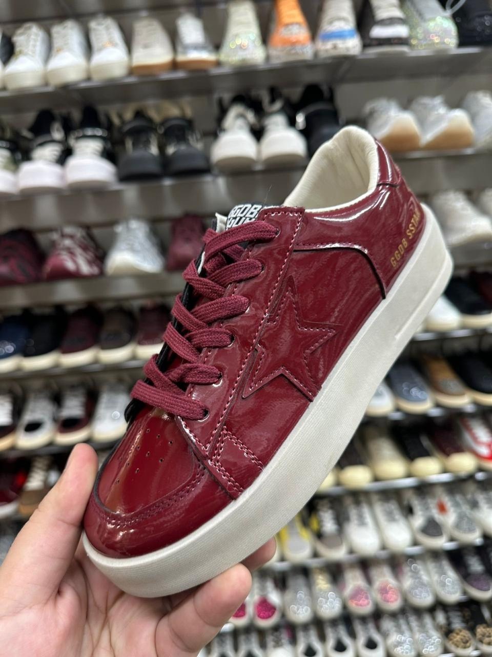 ,кроссовки со звездами,низкие кроссовки,спортивная ,кроссовки golden goose