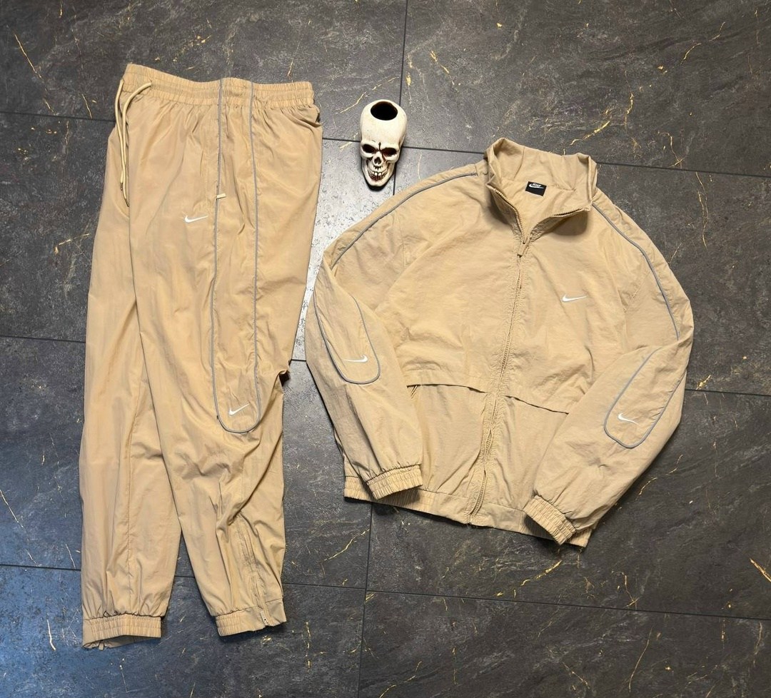 спортивный костюм nike,спортивный костюм мужской nike,спортивный костюм для мужчин,спортивный костюм мужской,мужской костюм