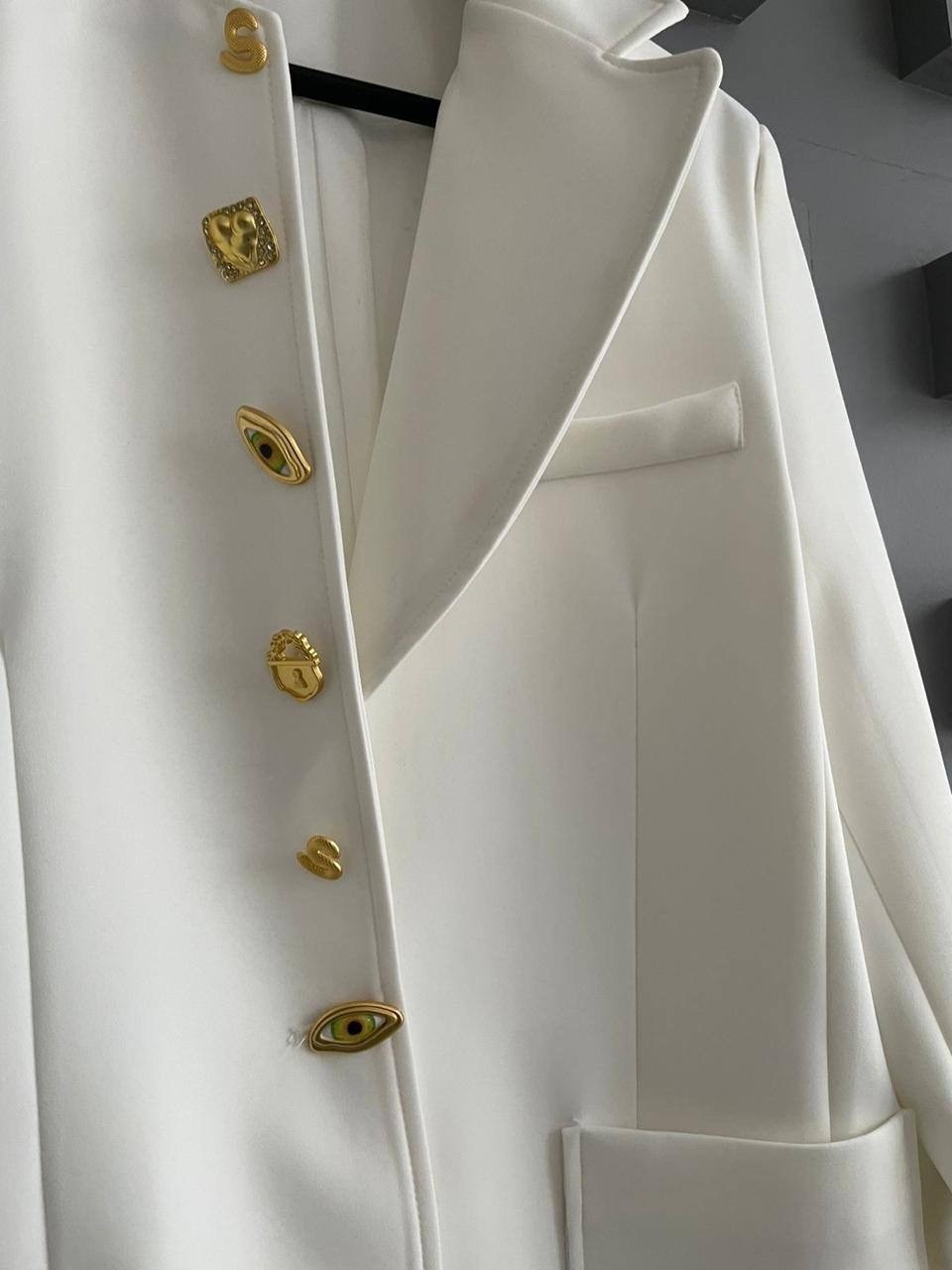 женский белый пиджак,костюм женский брючный,костюм женский,белый костюм брючный женский,пиджак женский