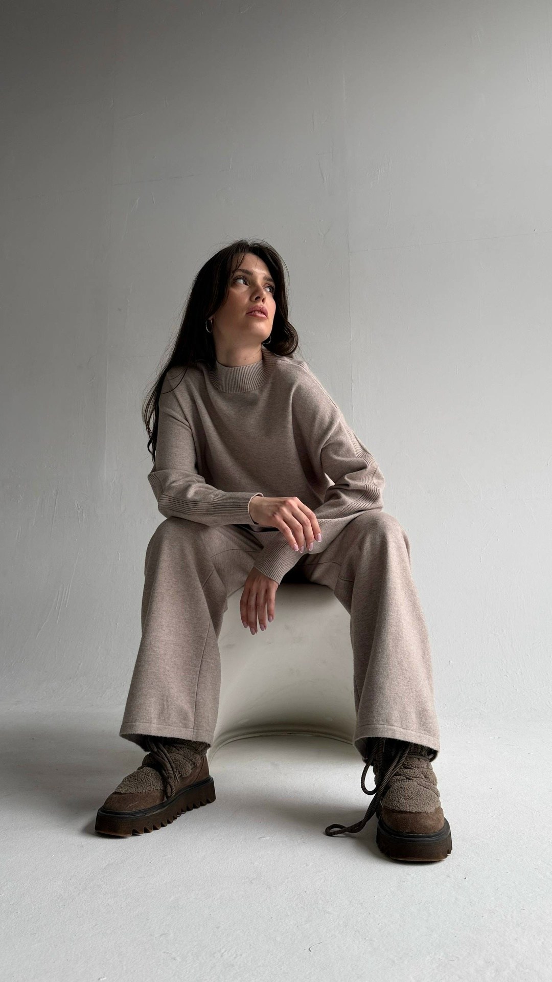 костюм трикотажный,костюм бежевый,трикотажный костюм с брюкам,трикотажный костюм с широкими брюками для,вязаные брюки