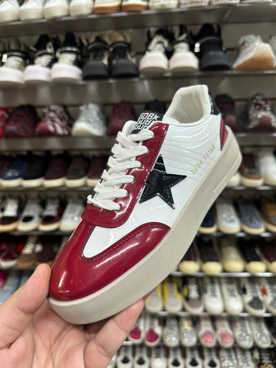 ,кроссовки со звездами,низкие кроссовки,спортивная ,кроссовки golden goose