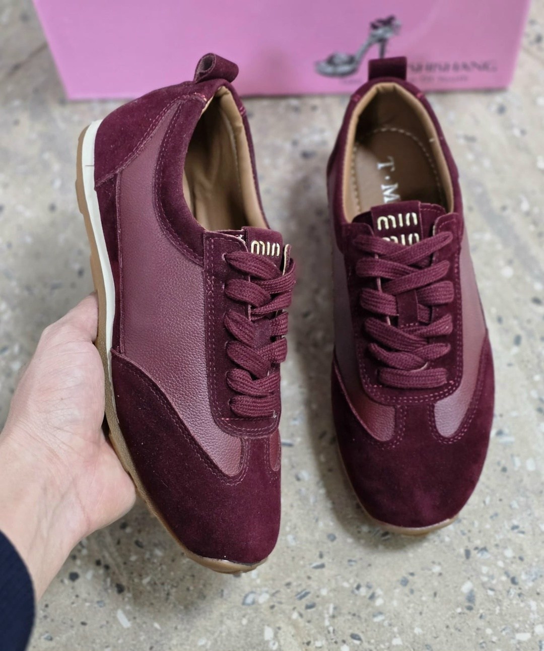 ,кроссовки бордовые,женские кроссовки,бордовые кожаные кроссовки,кроссовки замшевые