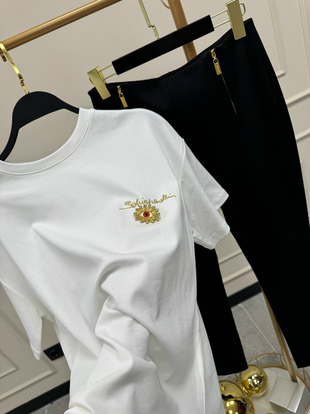 футболки модные,футболки женская,футболки брендовые,футболка,белая футболка