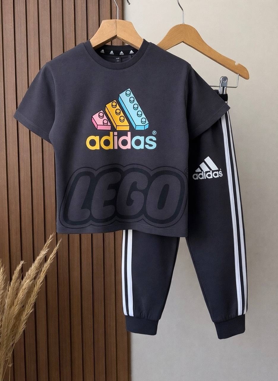 adidas tracksuit,одежда для маленьких мальчиков,одежда для мальчика,стильные дети,костюм адидас