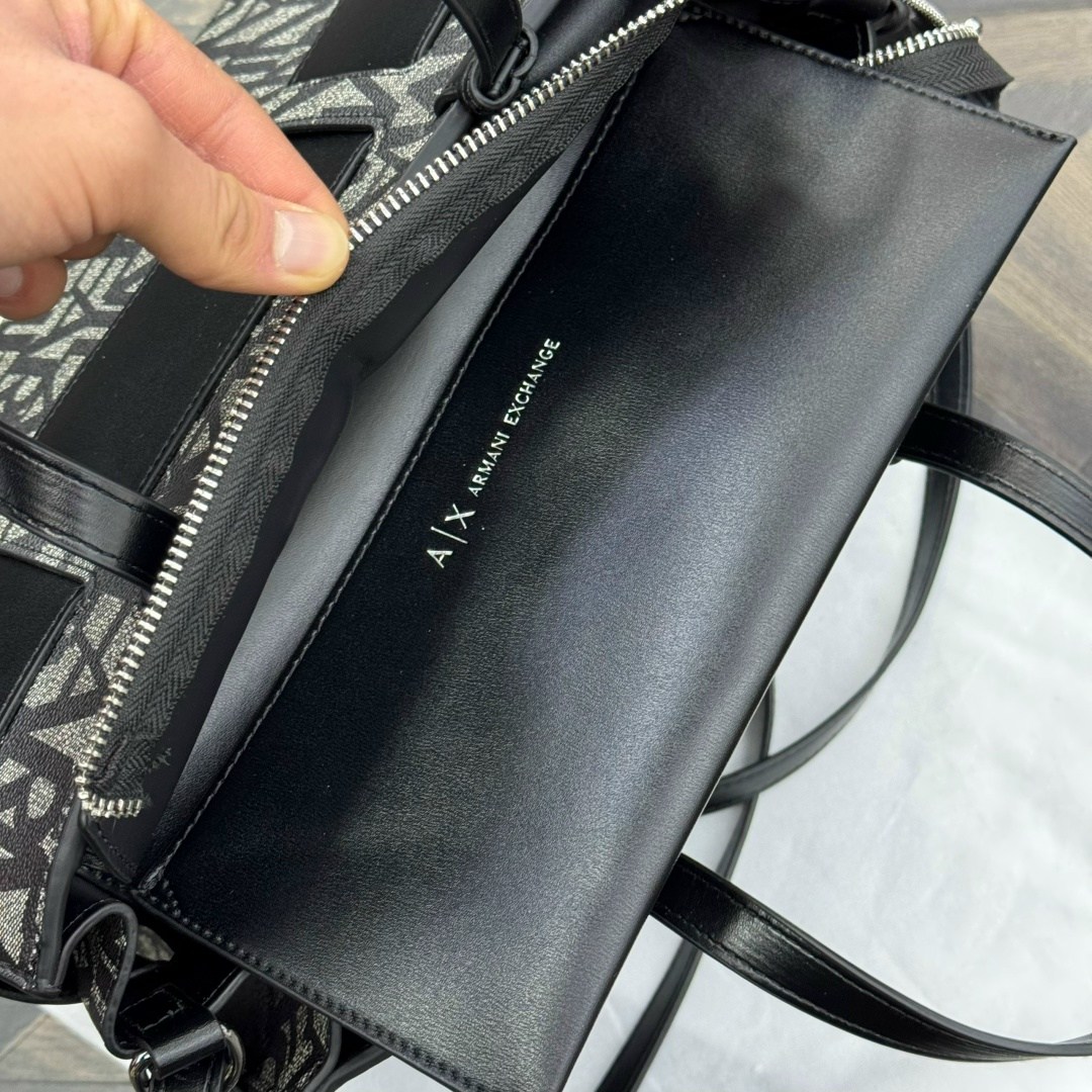 сумка armani exchange,сумка,сумка armani exchange женская,сумка armani exchange шоппер с логотипом черный,сумка armani exchange с логотипом черный серый
