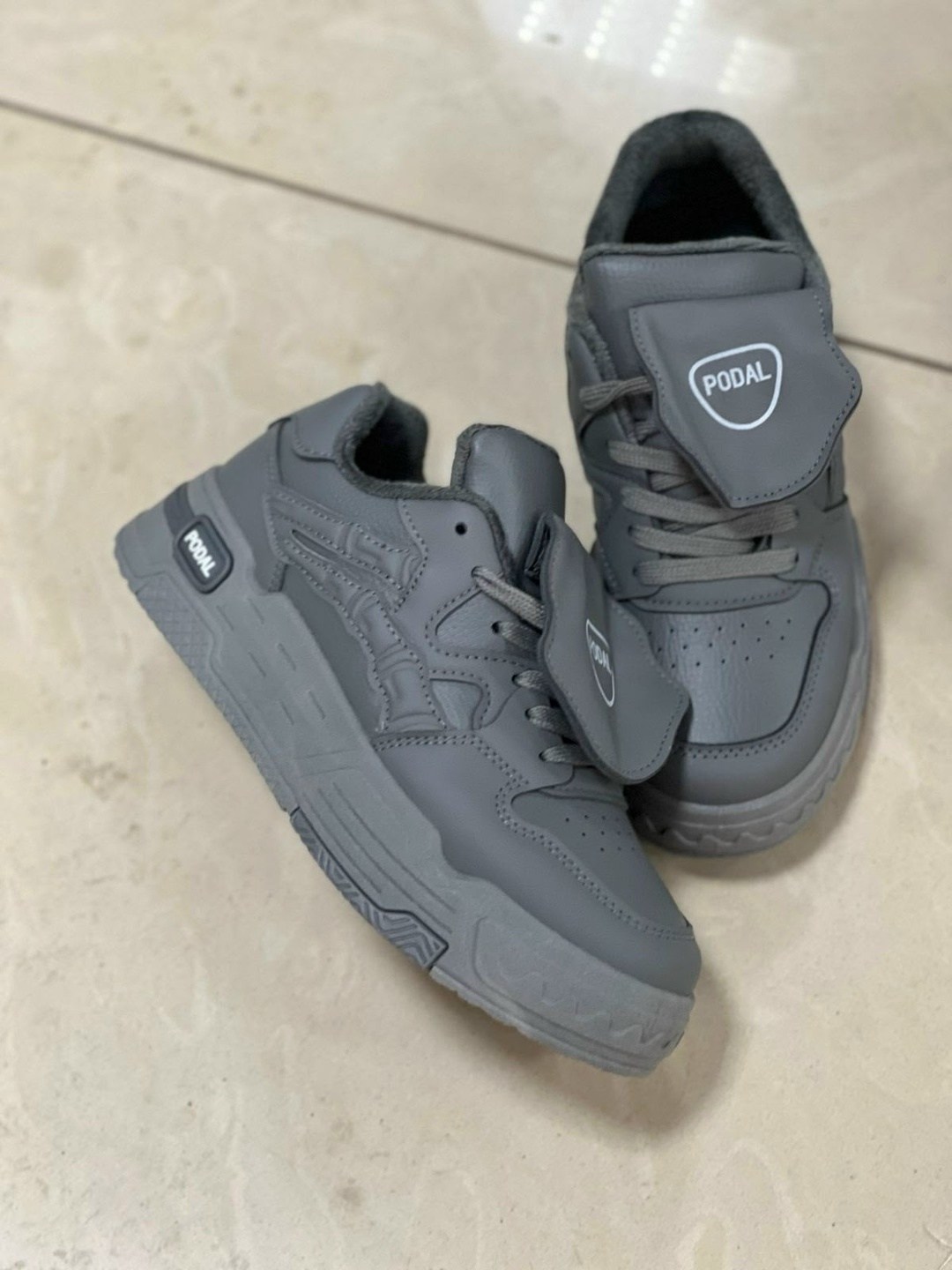 ,спортивная ,обуви,повседневные кроссовки,кроссовки для подростка