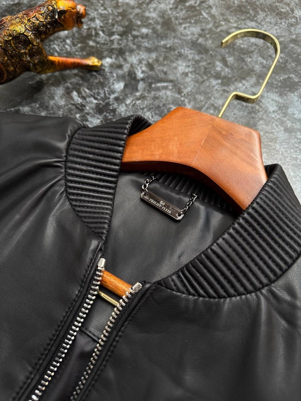 кожаная куртка philipp plein,philipp plein кожаная куртка мужская,philipp plein leather bomber jacket,кожаная куртка филипп плейн мужская,куртка philipp plein мужская