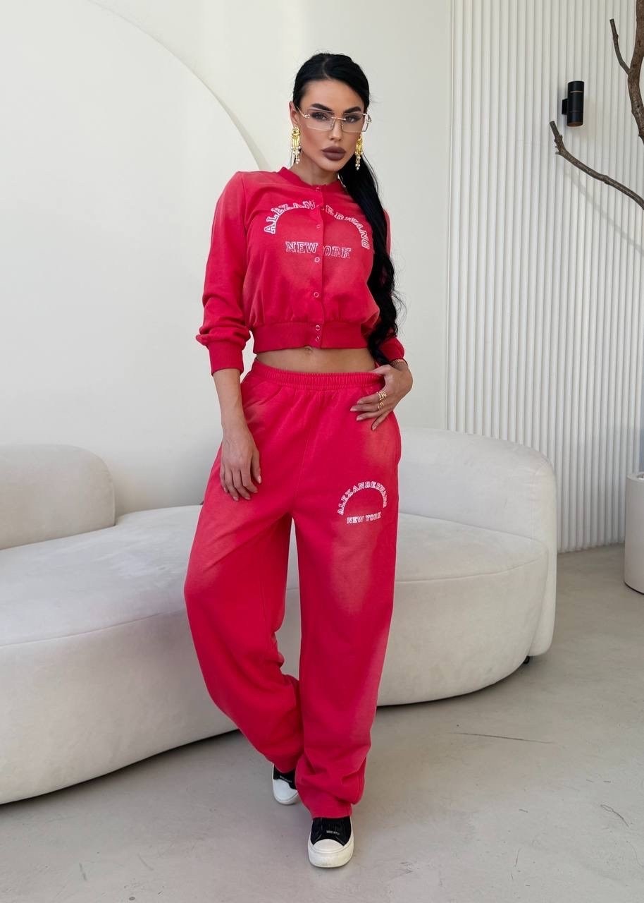 спортивный костюм женский,спортивный костюм miu miu женский,спортивный костюм,женские костюмы