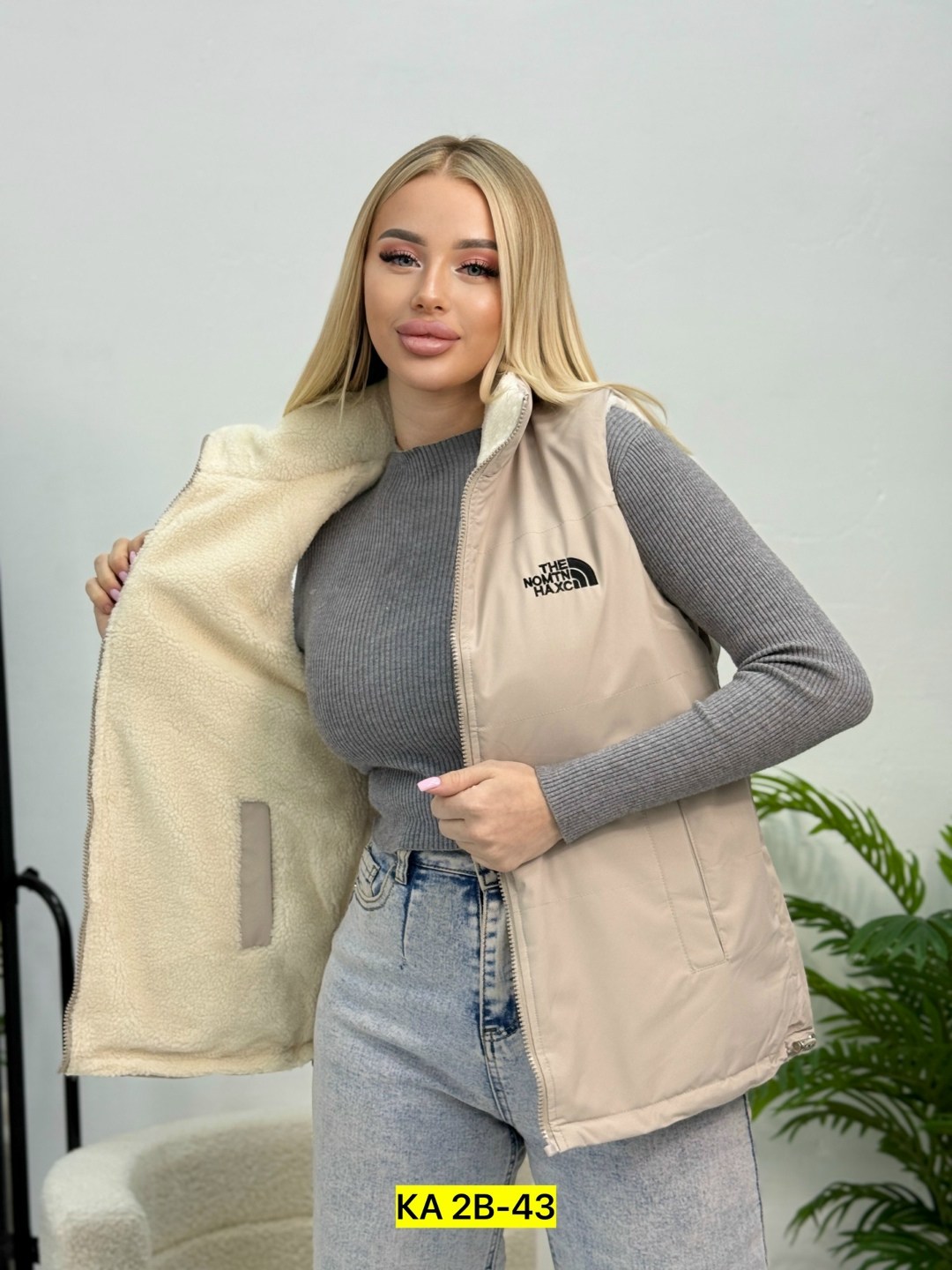 жилетка женская,жилетка двухсторонняя,жилет женский,жилет утепленный женский,жилетка на синтепоне