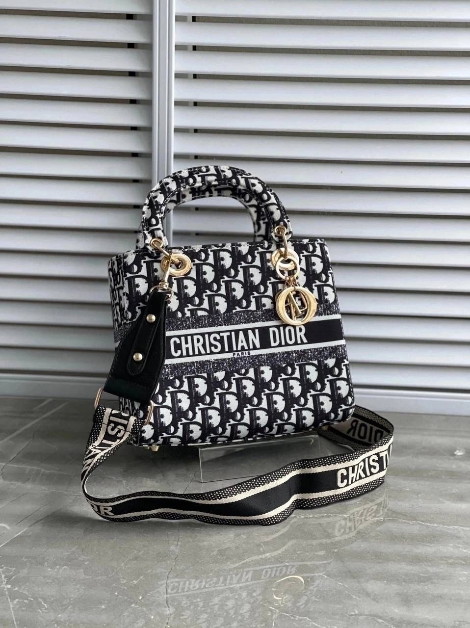 сумка кристиан диор,dior сумка,сумка диор,женская сумка dior,сумка кристиан диор серая